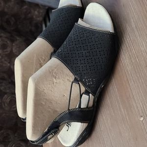Jambu Sandal